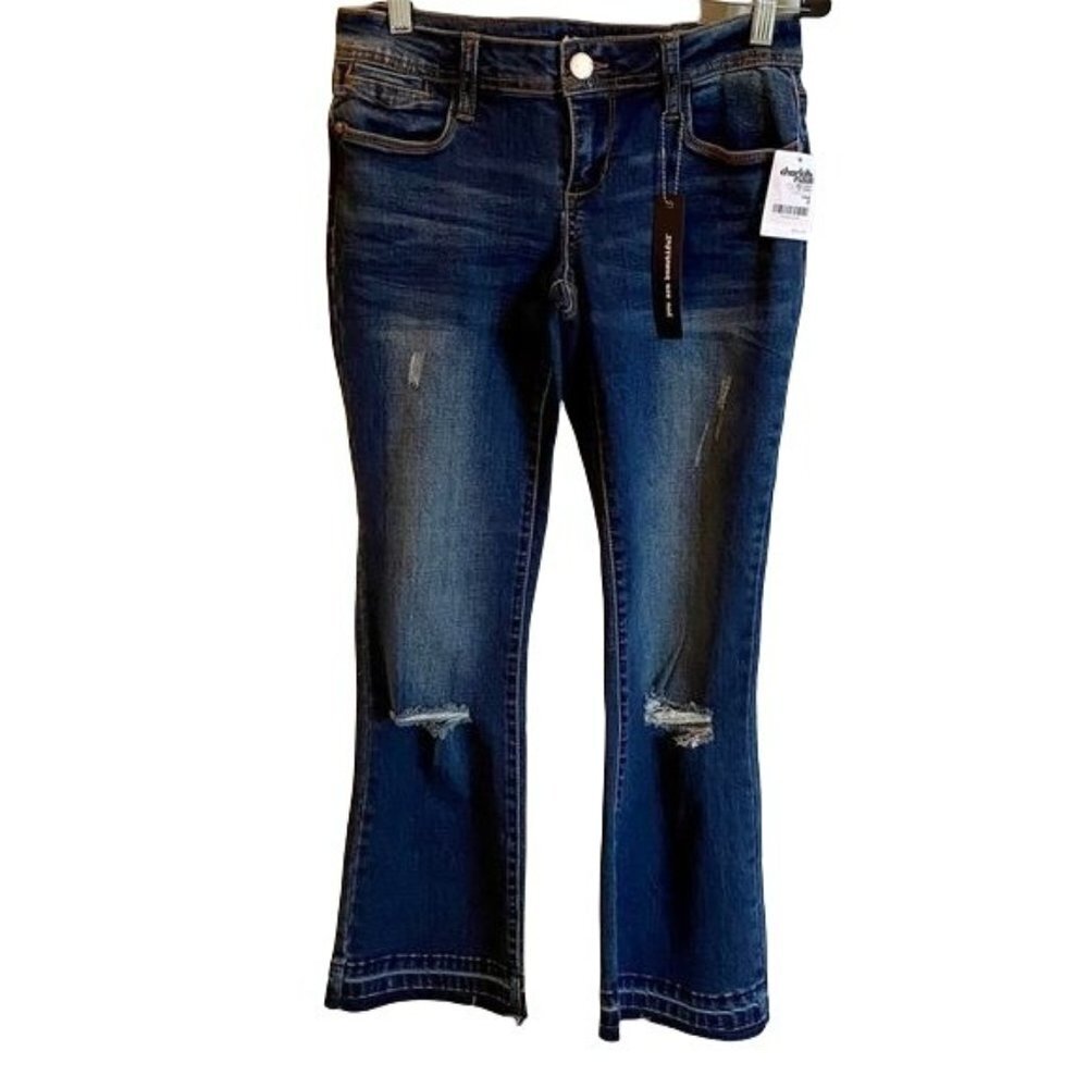 Dollhouse Farrah Distressed Jeans Size 3 New with tags